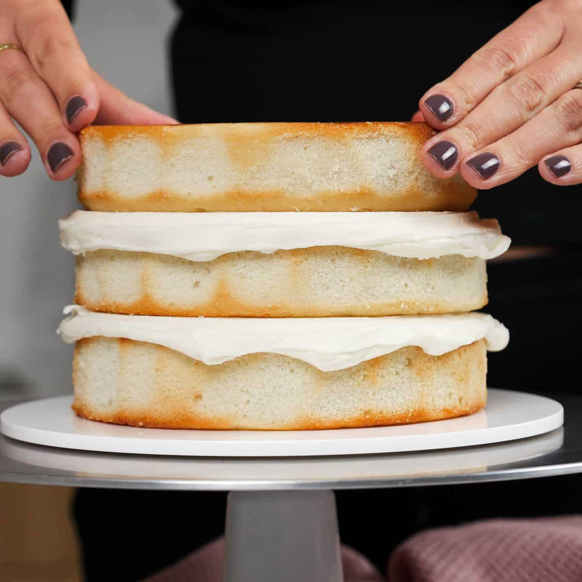 Small Batch Perfection: 3-Layer 6-Inch Cakes for Families